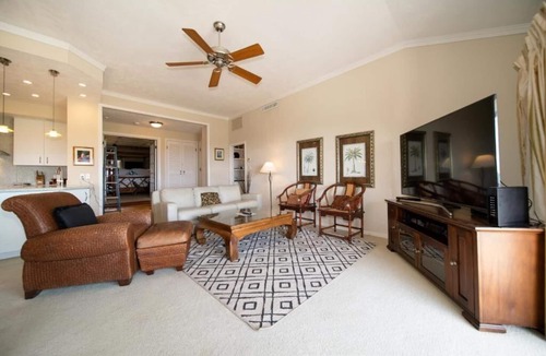 Kapalua Hotel | Oceanfront Maui Villa | 1 Unit with 2 Beds near Kapalua Bay and Tourist spots