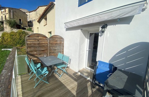 Belesta House | Pretty house with terrace in a village perched on the hillsides of Roussillon