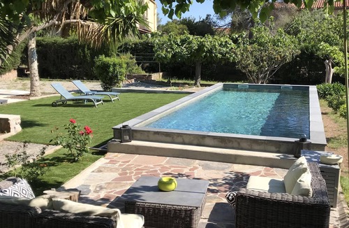 Boulouris-sur-Mer Villa | Quiet villa with swimming pool, 10 min walk from the sea.