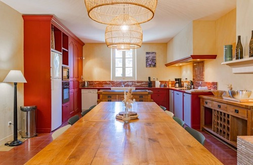 Trebes House | Renovated Winegrower's House with Shared Pool, Wi-Fi & AC in the Heart of the Vineyards