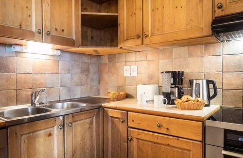 Les Eucherts Apartment | Residence Les Balcons de La Rosière * - 6 Room Apartment 10/12 People