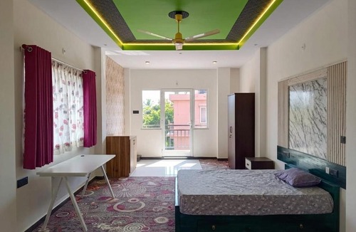 Arunagiri Nagar Hotel | Sas Tower Hotel