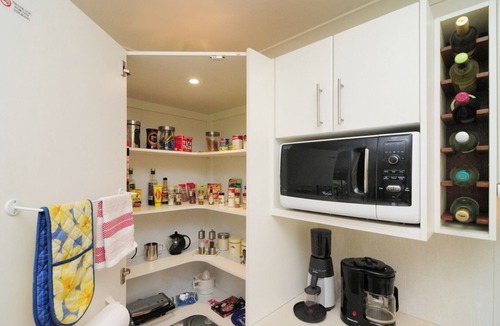 Tapitallee Cottage | Space privacy comfort nVisit BundanonnThe Stables @Tapitallee Lodges
