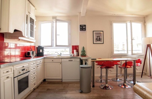 Saint-Fargeau Apartment | Spacious apartment near Père Lachaise