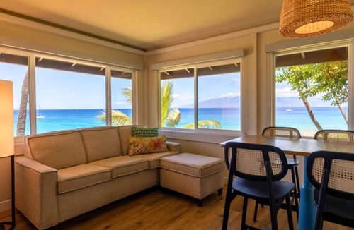 Kaanapali Hotel | Spacious Suite with Ocean Views + Pools & Dining