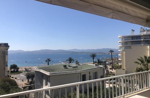 Saint-Raphael Apartment | Studio Climat. avec Balcon Proche Plage et Commerces, Wi-Fi Gratuit - FR-1-466A-27