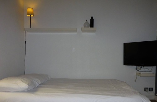 Hotel de Ville - Quinconces Apartment | Studio hyper center Quai Bourgeois