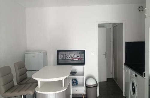 Hyeres Apartment | Studio Port de Hyeres