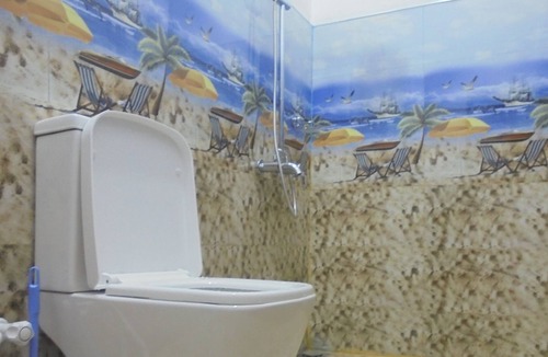 Pottuvil Division 2 Hotel | Surf Bay Resort