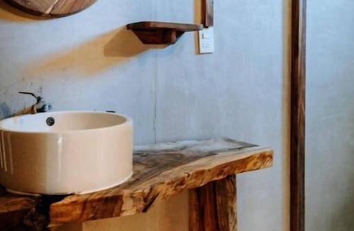 Los Tamarindos Hostel | Surfnest Hostel