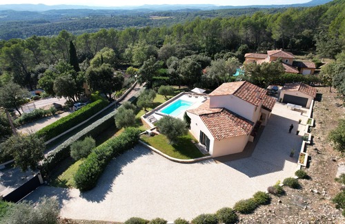 Entrecasteaux Villa | Swimming pool heated between 28° and 30° all season long