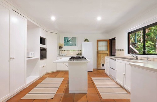 Byron Bay House | The Byron Bay Treehouse - Close to Tallows Beach (& 5mins from Town)