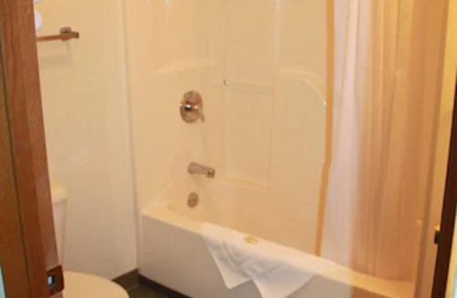 Homer Hotel | The Ocean Shores
