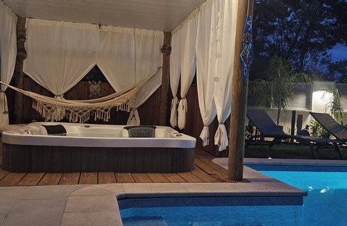 Labenne-Ocean House | Villa Maripa, an exotic oasis with a pool and hot tub, near the beach, sleeps 6