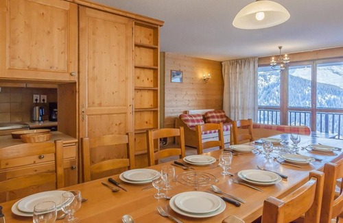 Les Eucherts Apartment | Wifi, 150m from shops, swimming pool, sauna, hammam, balcony, fireplace or stove, tv, ski locker
