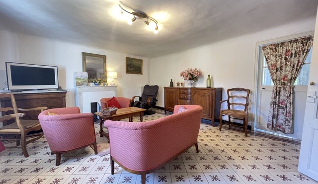 18th century village house 15 minutes from the beaches. I