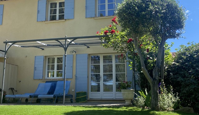 2 BEDROOM TOWNHOUSE WITH GARDEN (N°502)