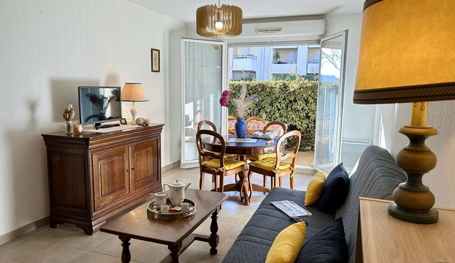 2-room apartment with terrace and parking in Roquebrune-sur-Argens