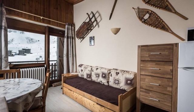 4th floor, balcony, tv, ski locker, 40m², Tignes