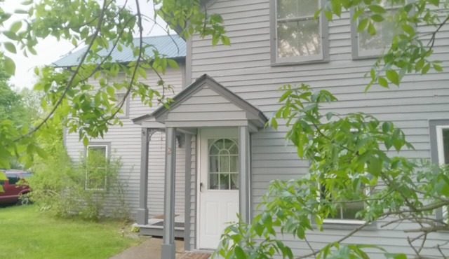 A clean and cozy centrally located pet friendly rental .walk to all amenities