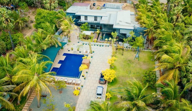 Aathi Resort