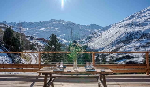Alpeen Hotel