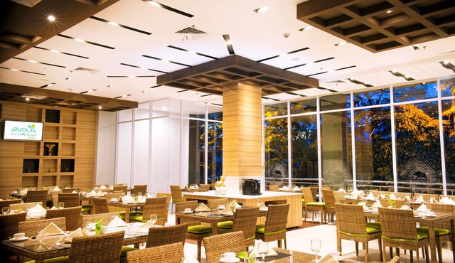 Ayola First Point Hotel Pekanbaru