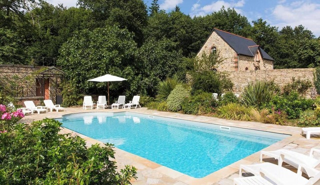 Beautiful 18th century house near Saint-Malo