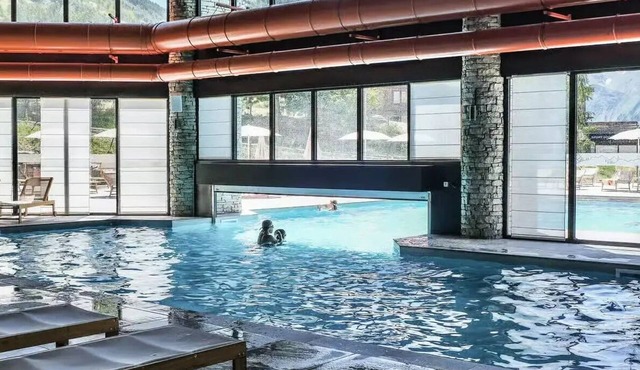 Belambra Clubs Les 2 Alpes Les Crestes - All inclusive - Premium Room 2 Adults and 1 Child Room Night View
