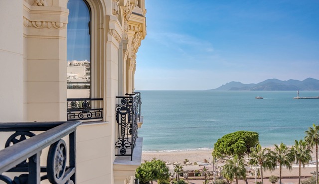 Carlton Cannes, a Regent Hotel