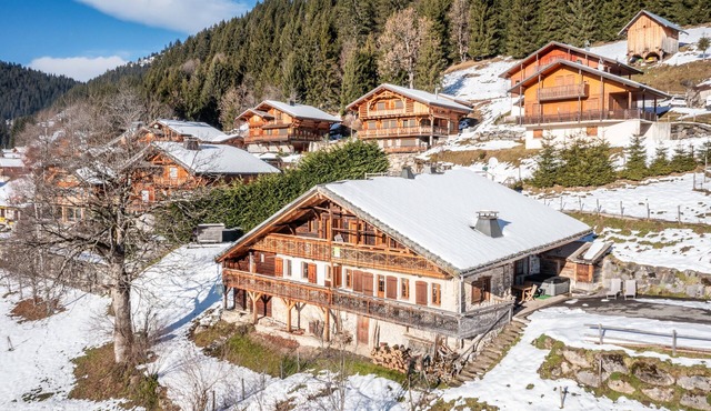 Chalet 'La Ferme De La Vora' with Mountain View, Private Terrace and Wi-Fi