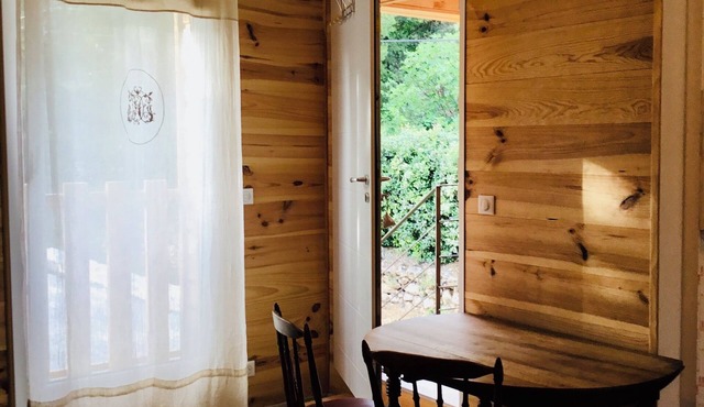 Chambre Avec Salle de Bain Privative et Jardin