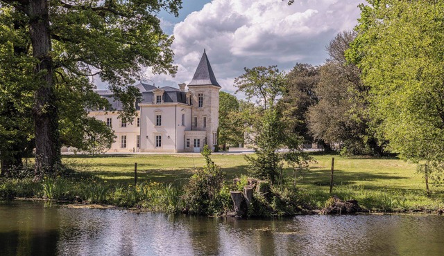 Chambres D'hôtes Dans un Château Exceptionnel du Xvie au Cœur de la Nature