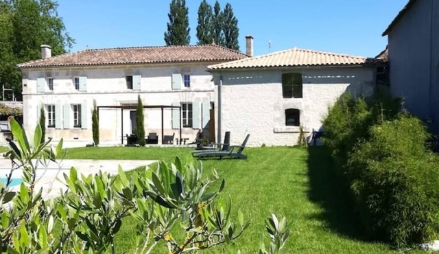 Charming Charentaise 3★- 10 min from the thermal baths and Antilles of Jonzac
