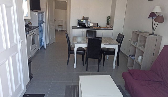Charming 2-star apartment 200 m from the beach and shops