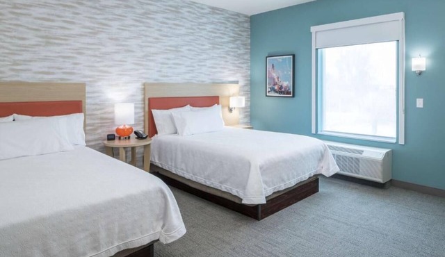Fresh 2 Queen Studio w/Breakfast & Pool | 3.5 mi Ron Jon Surf Shop