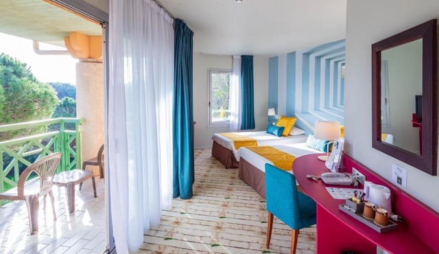 Garrigae Domaine de l'Esterel - piscine & SPA Cinq Mondes