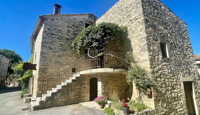 Gîte 6 pers, terrace, 12km from the Ardèche gorges, at the gateway to the Cévennes
