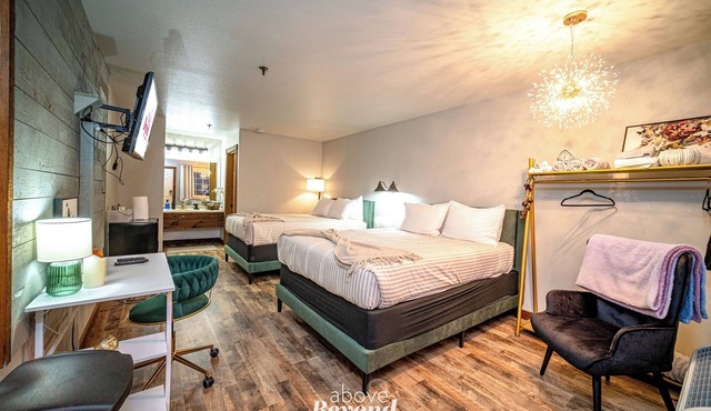 Glam Jam! - Newly Remodeled Stay in Style! Pets Stay Free