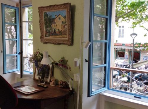 Grand appartement de charme avec parking privé