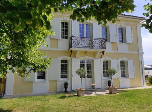 Historic Mansion With Pool By The Garonne River