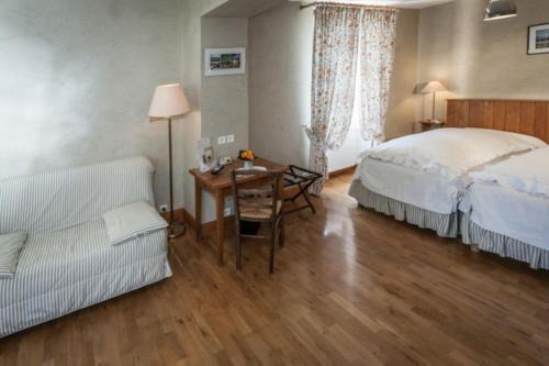Hotel Restaurant de charme La Lozerette - Proche Florac