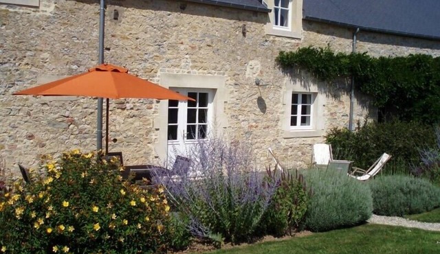 House 20 mn from the beaches, 7 people, neat decoration, fully equipped