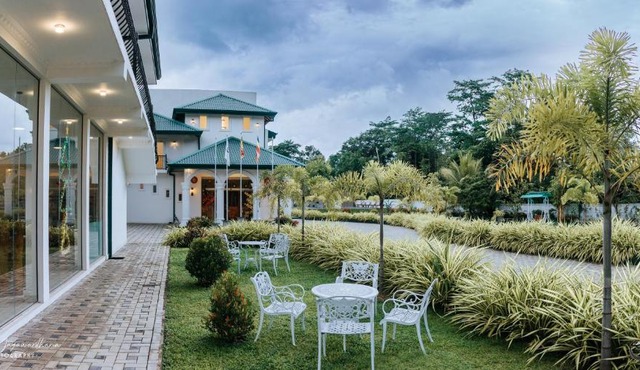 Lakegala Resort