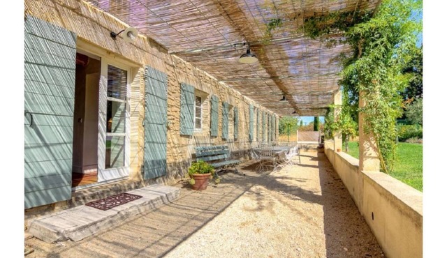 Les Baux de Provence Villa-A palatial 5 bedroom luxury villa awaits you!