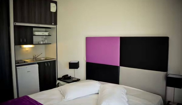 Minutes Away from Saint-Nazaire! Outdoor Pool, Pet-friendly Property!