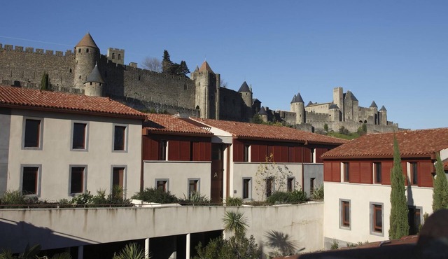 Modern Apartment Near Carcassonne