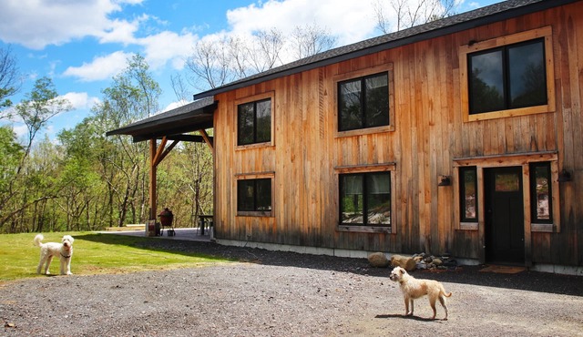 Modern Barn-Style Getaway Sleeps 10 Dog-Friendly