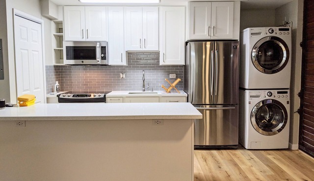 Modern Studio - Comforts at Camelot