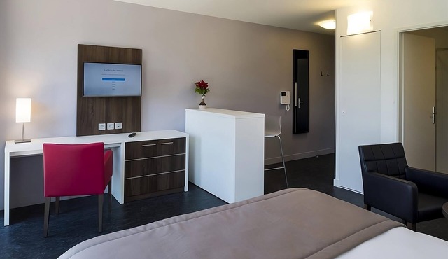 Peaceful Stay with Modern Amenities Near Academic Institutions | 2 Units